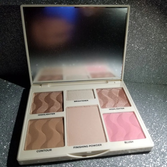 COVER FX Other - Cover FX Prefector Face Palette - Light/Medium